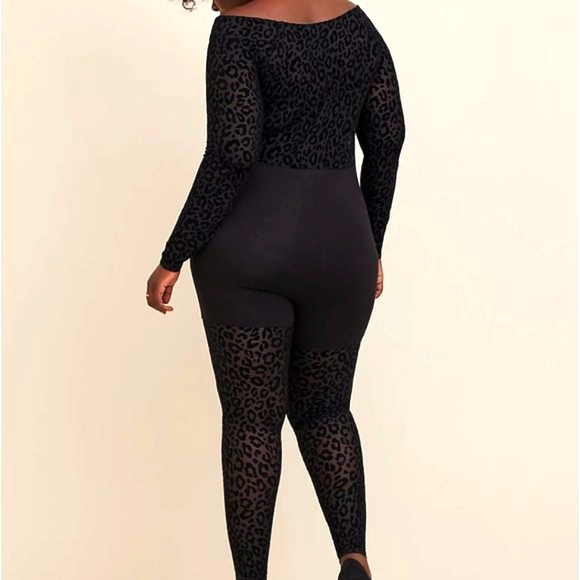 ❤️NWT VINTAGE TORRID CATSUIT - FULL LENGTH - LEOPARD ANIMAL PRINT PLUS SIZE - Picture 2 of 13